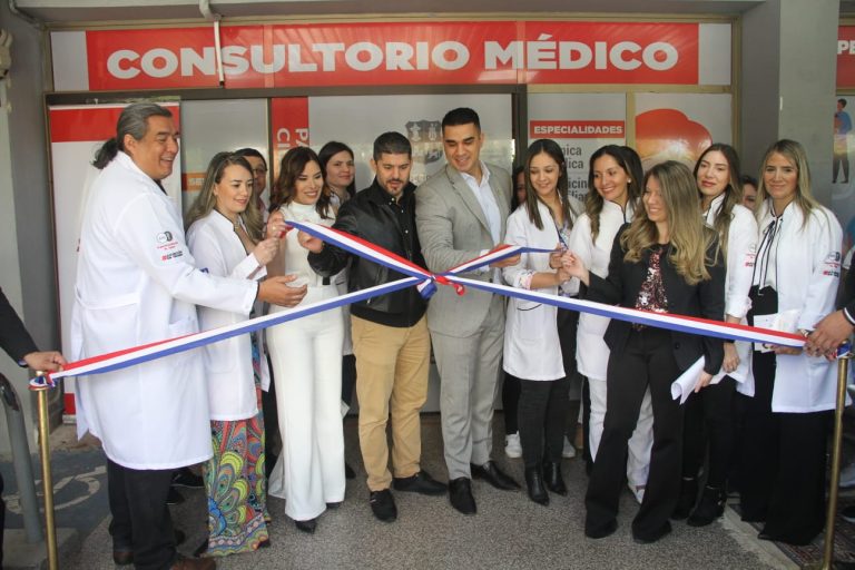 Inauguraron Consultorios médicos multidisciplinarios y vacunatorios para funcionarios municipales y público en general, con atención gratuita 