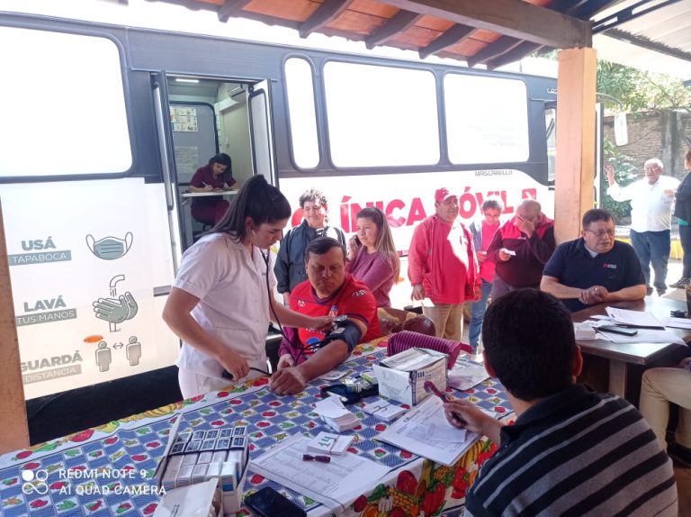 Clínica Móvil en los barrios: Se invita a la ciudadanía a aprovechar los servicios de salud de la Municipalidad de Asunción