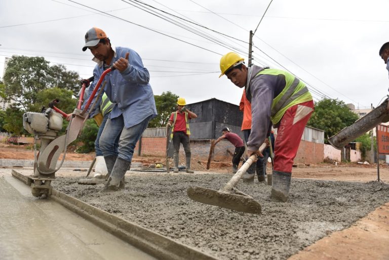 Las obras del desagüe pluvial de la avenida Molas López están en su recta final con la reanudación de los trabajos