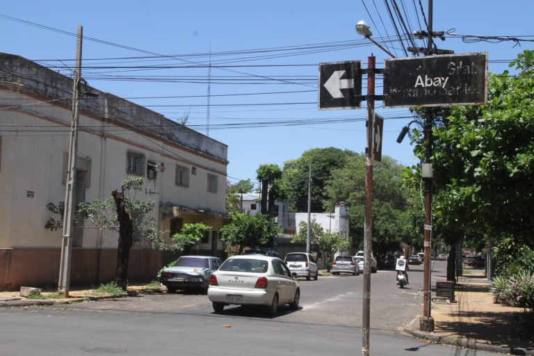 La calle Avay de Asunción rinde homenaje a los combatientes y a las 300 Mujeres que fueron violadas por los ‘’Cambá‘’ al término de la horrorosa batalla