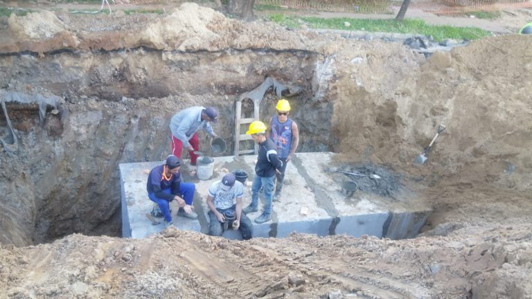 Trabajos del proyecto de construcción del desagüe pluvial de la avenida Molas López están en pleno desarrollo consiguiendo avances importantes