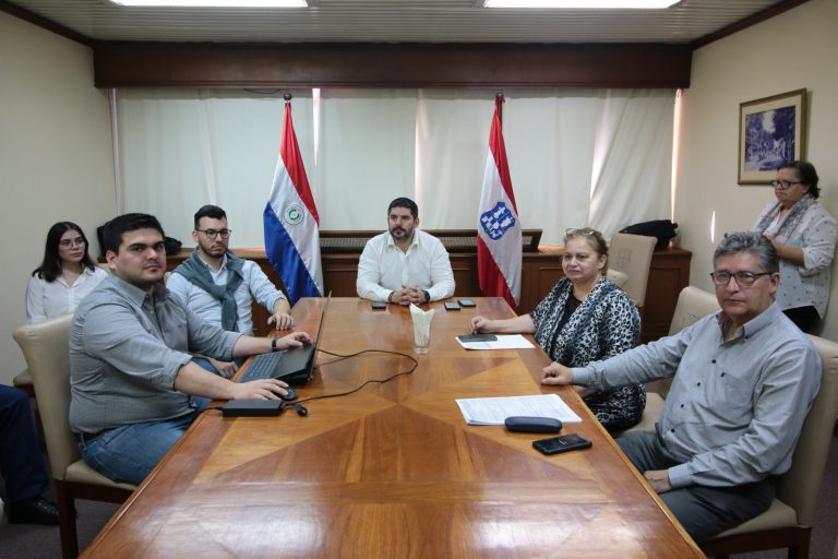 Intendente Rodríguez recibió 7 proyectos ejecutivos sobre cuencas de desagües pluviales a ejecutar en la ciudad