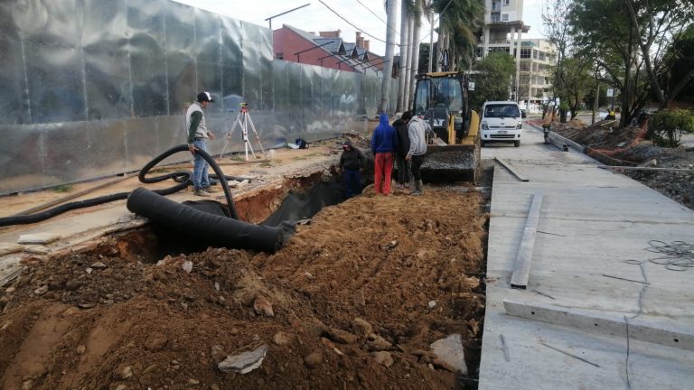 En la avenida Molas López cada día son más los trabajos terminados en zona de intervención del proyecto de desagüe pluvial