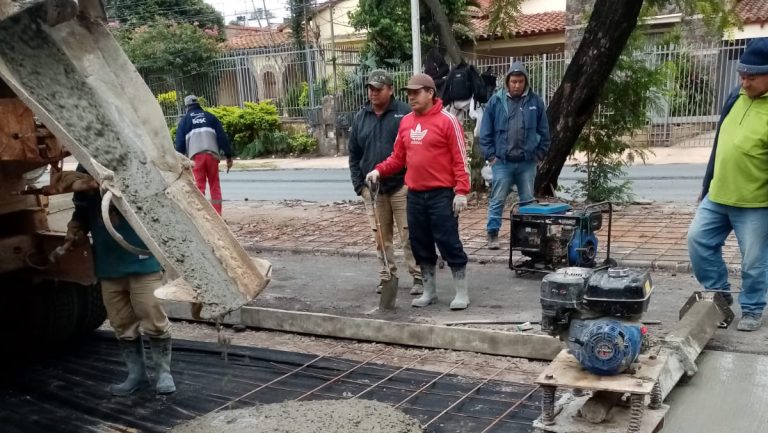 Proyecto de Mejoramiento vial de la avenida Carlos Antonio López incluyó la colocación de hormigón hidráulico en las dársenas