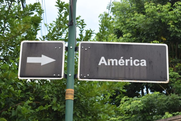 Una calle de Asunción se denomina América, nombre del continente cantado por Nino Bravo
