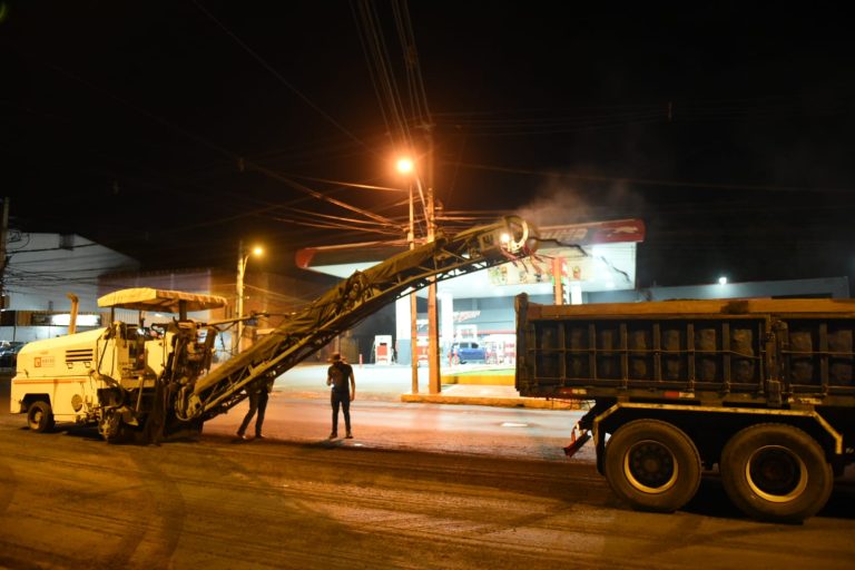 En la avenida Fernando de la Mora avanzan los trabajos de fresado para continuar con la regularización asfáltica en el marco del mejoramiento vial que ahí se ejecuta