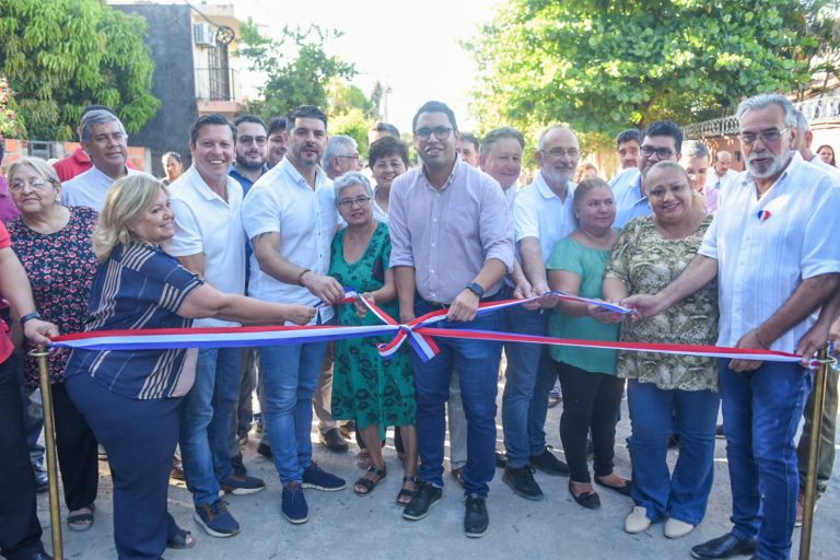 Con presencia del Intendente Rodríguez, vecinos  Inauguran regularización pétrea de una arteria ubicada en el Barrio Virgen de Fátima II, de Trinidad, con fondos del CAPFE Municipal