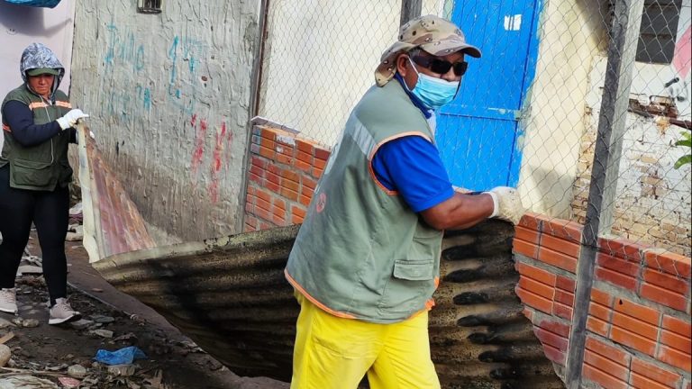 Comuna asiste a 20 familias afectadas por incendio en Sajonia y trabaja para solucionar problema habitacional
