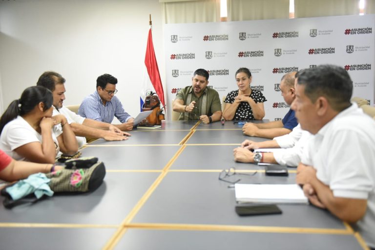 Reunión del Intendente Rodríguez con pobladores de la Costanera Norte devolvió la calma entre ellos, mientras se trabaja en la implementación del Plan Maestro para la zona