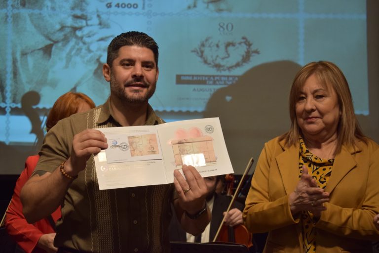 El intendente Rodríguez participó de la celebración por los 80 años de la Biblioteca Municipal Augusto Roa Bastos, con la presentación de la emisión postal