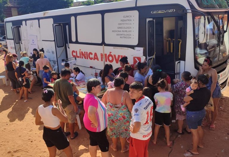 La Clínica Móvil de la Municipalidad de Asunción realizó exitosa jornada de atención en el Barrio Pelopincho