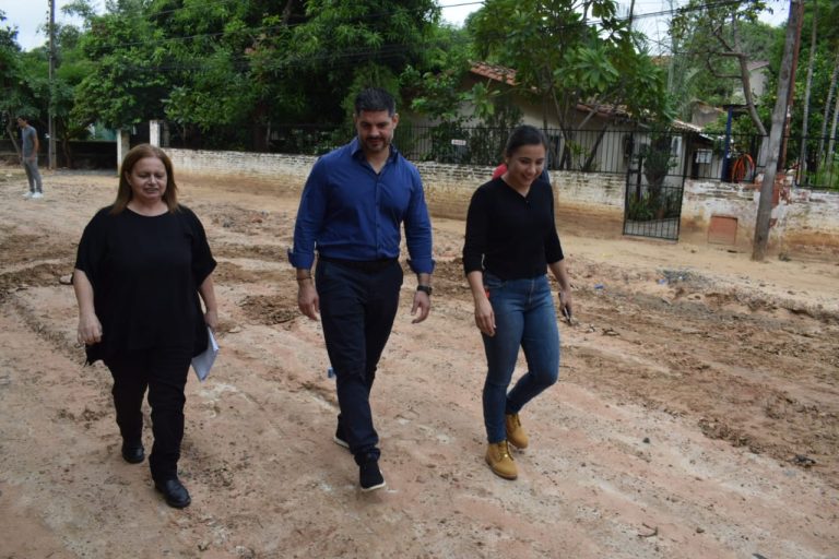 Intendente de Asunción recorrió las obras del lote 2 del proyecto Molas López, para verificar trabajos en Sgto. Esteban Martínez