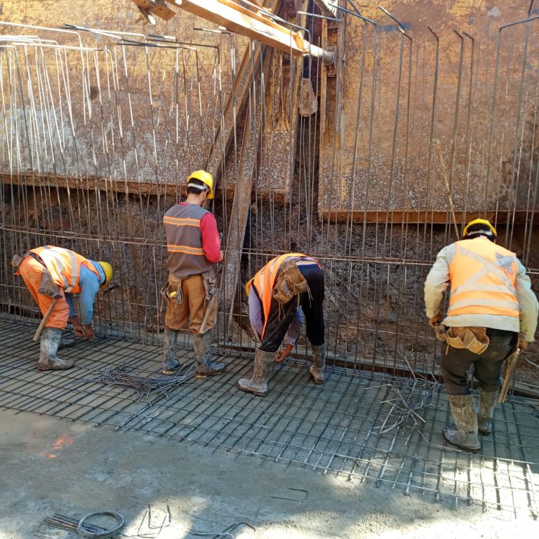 Siguen obras del desagüe pluvial del Abasto en la cuenca Itay que arrancó en la calle Domingo Montanaro