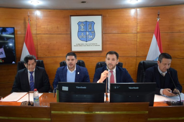 Concejales capitalinos se manifestaron conformes con informe del intendente Rodríguez sobre utilización de bonos