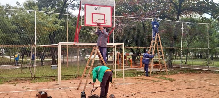 Plaza De Las Residentas, ubicada en el barrio Las Lomas, es revitalizada en toda su extensión
