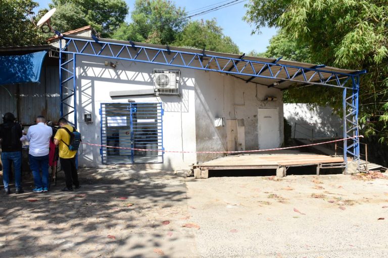 Locales que funcionaban como frigorífico y matadería fueron suspendidos en sus actividades en la zona de Tablada