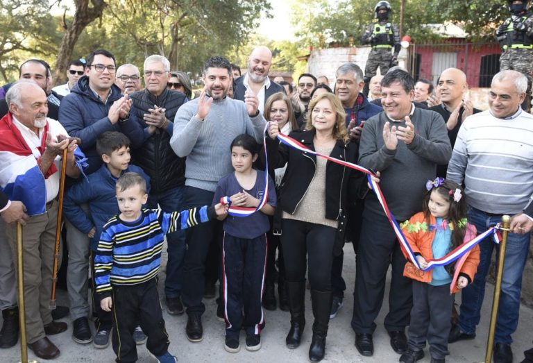 Intendente inauguró varias obras de mejoramiento en el barrio Itay