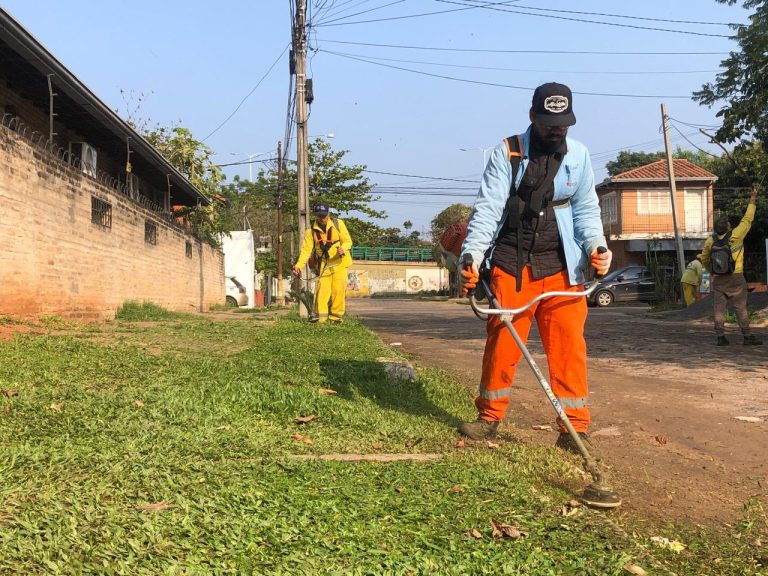 Campaña “Tu barrio Limpio” llega al barrio Santa María con un operativo de Limpieza integral