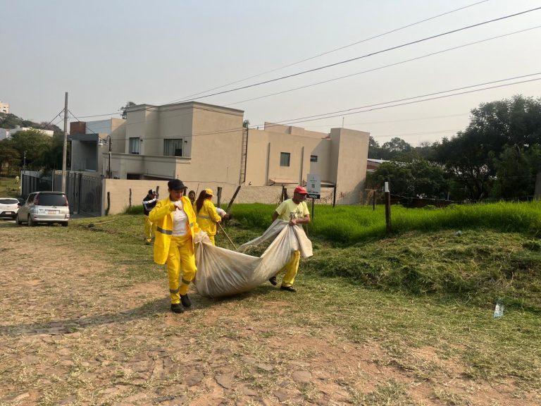 Jornada de Limpieza Intensiva se realizó en el barrio Mburucuyá