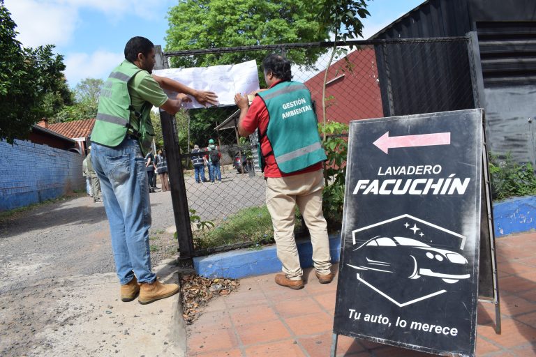 La Municipalidad de Asunción interviene lavadero por incumplimiento ambiental y falta de habilitaciones