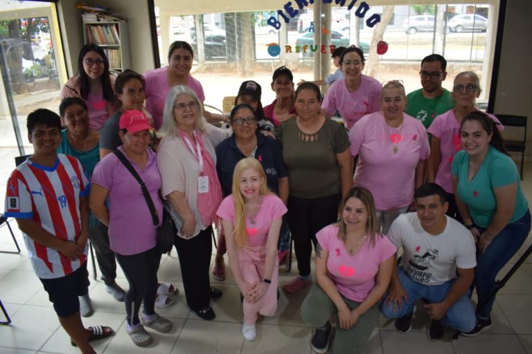 Municipalidad de Asunción conmemora Octubre Rosa con un conversatorio sobre la detección precoz del cáncer de mama