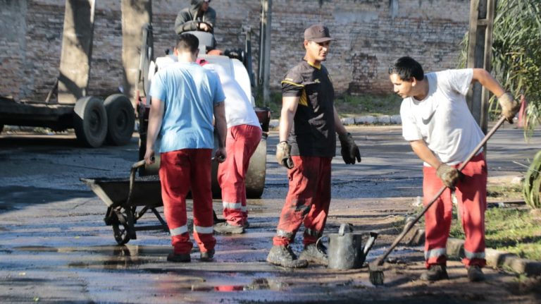 La Municipalidad de Asunción intensifica trabajos de bacheo y alcanza récord histórico de producción vial