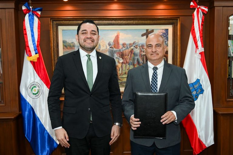 Por disposición del intendente Luis Bello, el magíster Fredis Estigarribia asumió la Dirección General de Gestión Ambiental