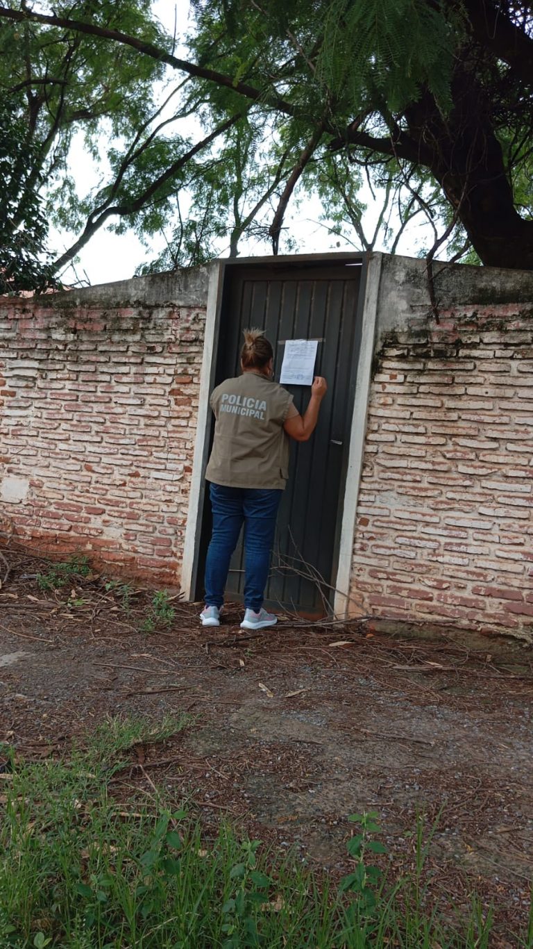 Municipalidad de Asunción notifica a más de 200 viviendas abandonadas por riesgo sanitario y ambiental