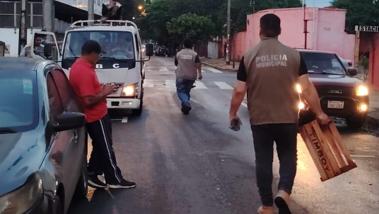La Policía Municipal de Vigilancia continua con el operativo “Cero Cuida coches” y con controles a vendedores en el microcentro