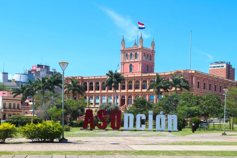 Asunción se viste de fiesta con una variedad de actividades artísticas por la Final de la Copa CONMEBOL Sudamericana