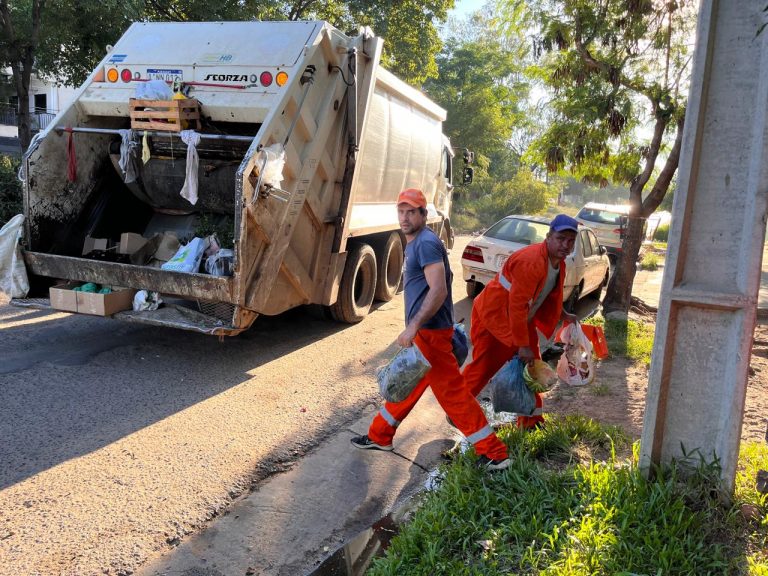 Dirección de Servicios Urbanos prosigue con trabajos de limpieza, recolección de residuos y mantenimiento de espacios públicos