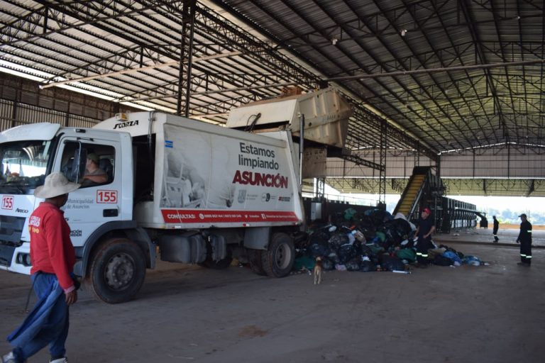 Municipalidad realizó pruebas técnicas de la primera planta de segregación de residuos de alta capacidad del país en Cateura