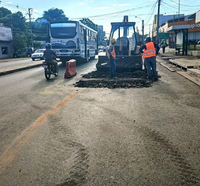 La Municipalidad de Asunción Avanza con Obras de Terminación Asfáltica sobre la Avenida Eusebio Ayala