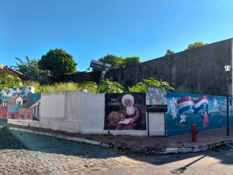 Una calle de Asunción lleva el nombre del Capitán de Marina Remigio Cabral, de gran actuación frente a la Marina en la guerra de la Triple Alianza