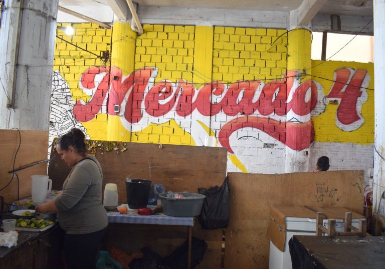 El Mercado Municipal N.º 4 incorpora arte urbano como parte de su proceso de puesta en valor y revitalización de espacios