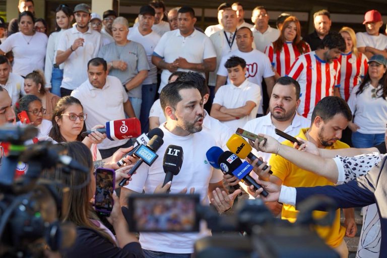 Histórico mega operativo de limpieza moviliza a miles de funcionarios municipales en Asunción