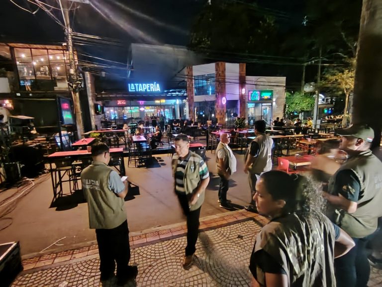 Municipalidad de Asunción realizó intervención para garantizar el libre tránsito y el descanso de vecinos en Villa Morra