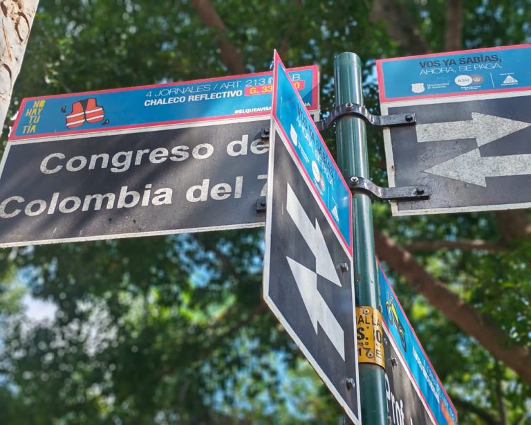 Una calle de Asunción recuerda al Congreso de Colombia de 1870, que otorgó ciudadanía colombiana en el caso de que la Triple Alianza se repartiera el territorio paraguayo