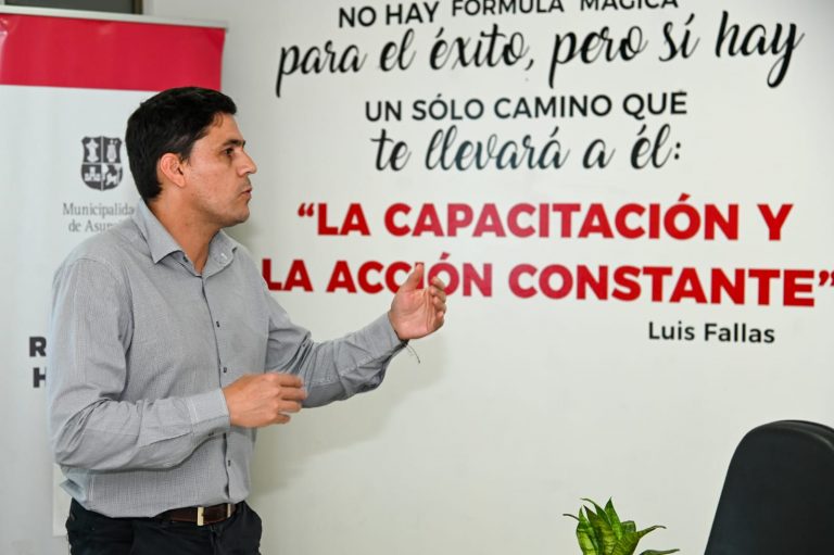 Funcionarios municipales participan de jornadas sobre Educación Financiera en el marco del Plan Institucional de Capacitación Municipal (PICM) 2026