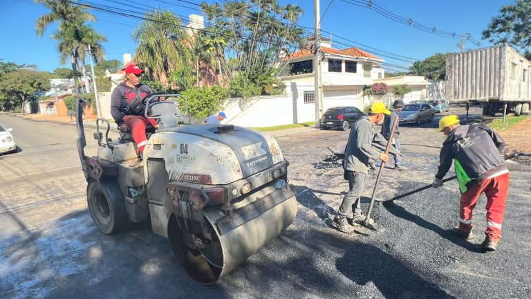Municipalidad de Asunción realizó 1.185 bacheos en 7 días para recuperar calles afectadas por las lluvias