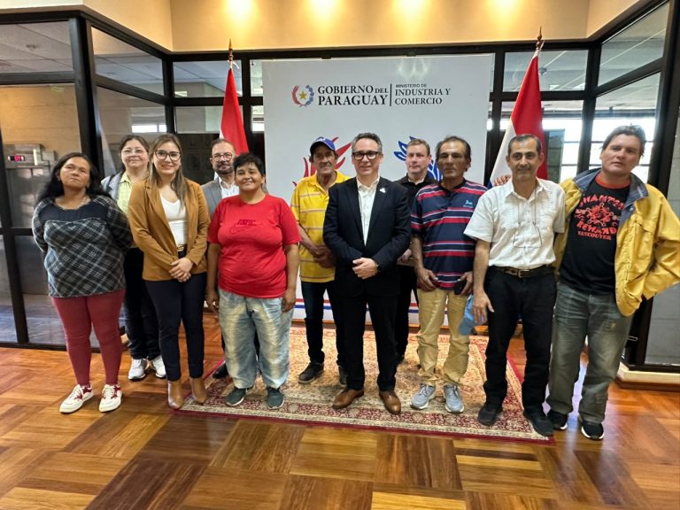 Avanza la creación de la primera cooperativa de recicladores del Paraguay, con impulso municipal