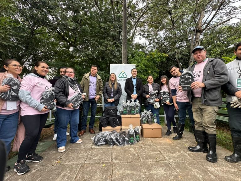 Municipalidad de Asunción y Cooperativa Universitaria recolectaron 748 kilos de residuos durante jornada de limpieza del arroyo Mburicaó