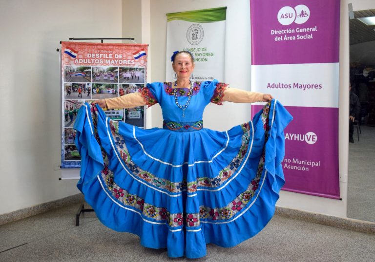 El testimonio de doña Irma en el Ballet Folklórico de Adultos Mayores: “Todo lo que vivimos aquí es positivo y somos familia”