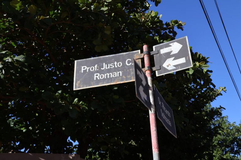 Una calle de Asunción recuerda al sacerdote Justo Carmelo Román Delvalle, quien estaba entre los asesinados protectores del Tesoro de la Nación en 1870