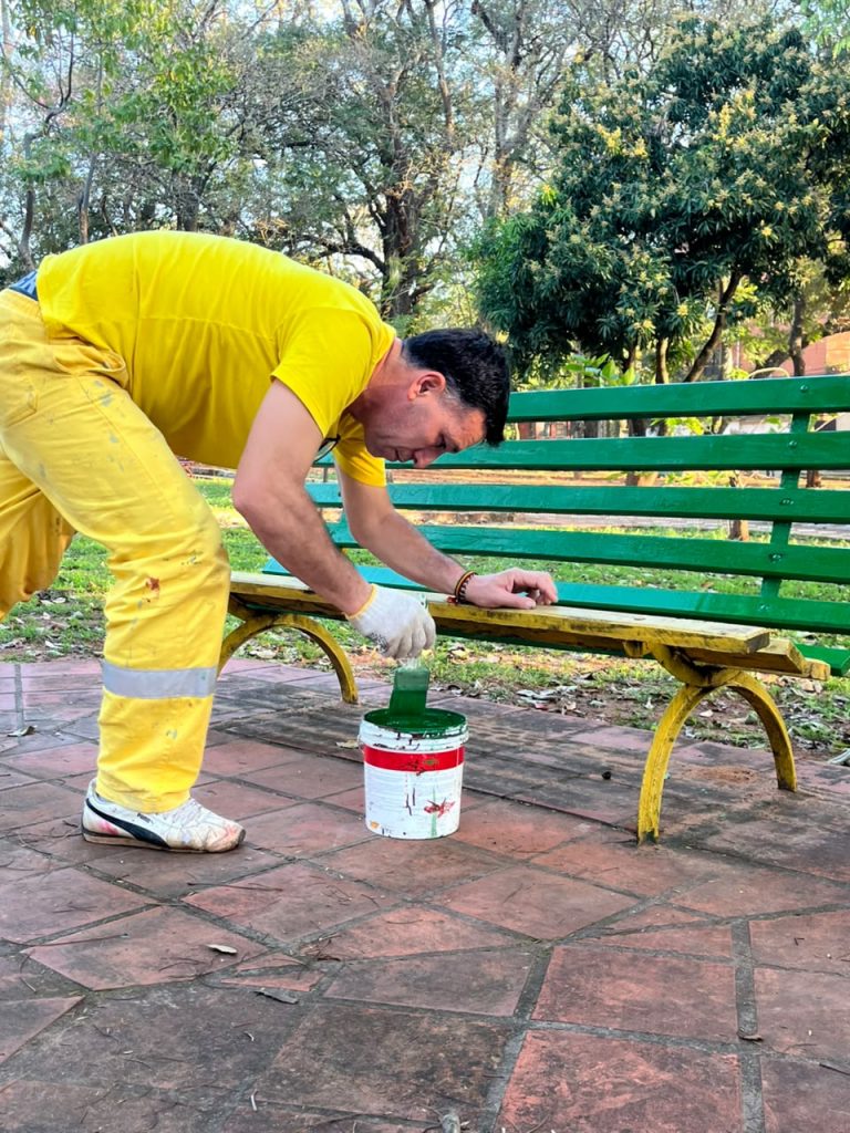 Municipalidad de Asunción y vecinos realizaron mejoras y puesta en valor en la Plaza La Paz