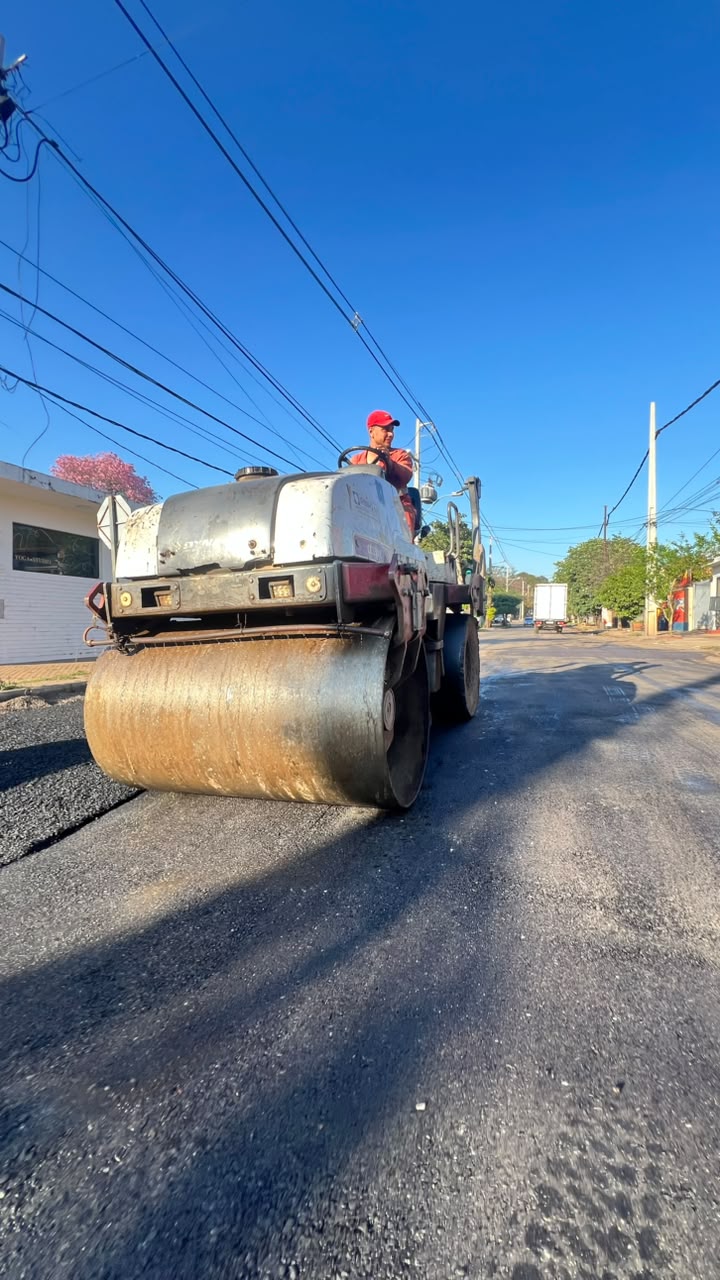 Municipalidad realizó 671 bacheos en una semana