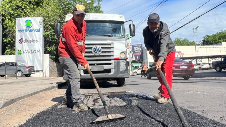 Vialidad ejecutó más de 42.000 bacheos durante la administración de Luis Bello